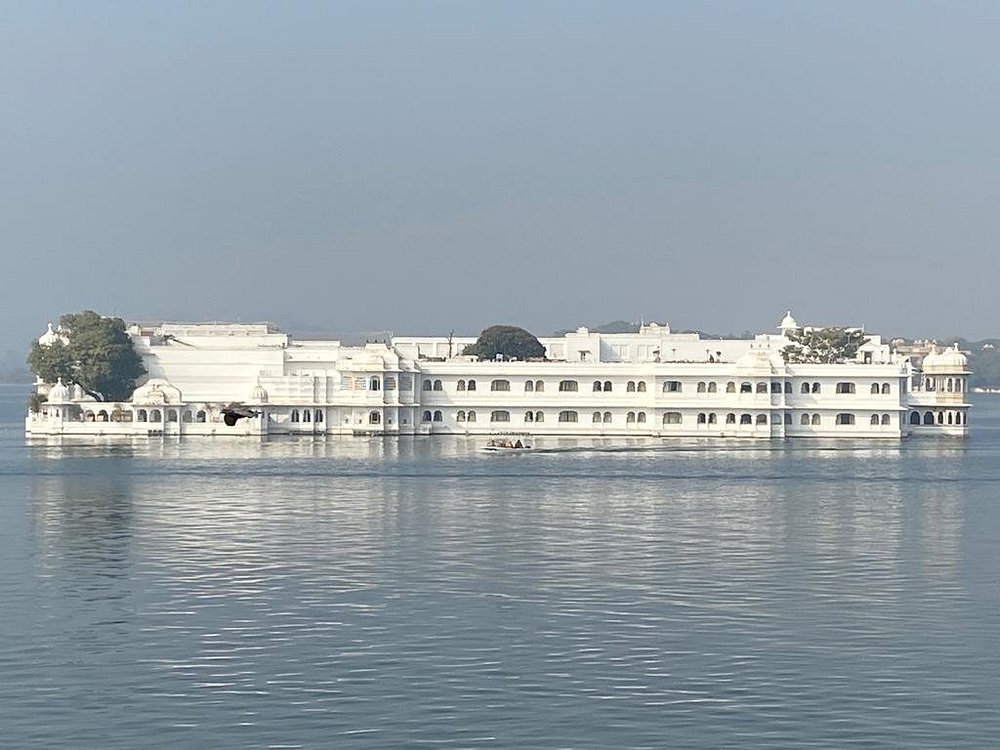 Udaipur Lakes Tour